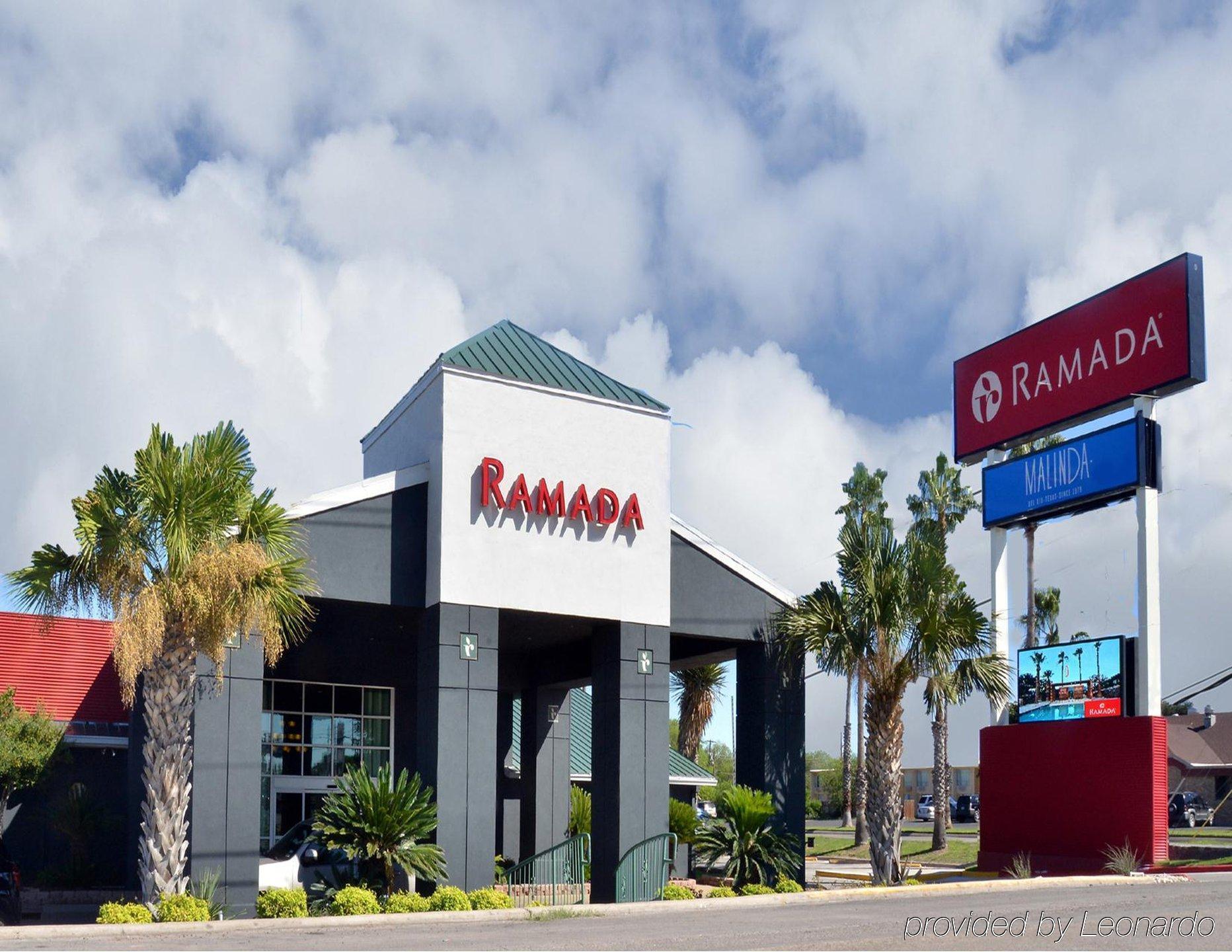 Ramada By Wyndham Del Rio Hotell Exteriör bild